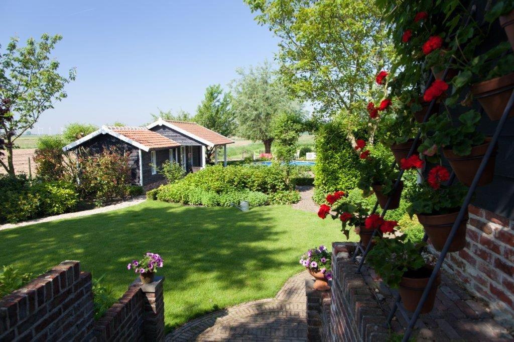 In D'Ouwe Vlaamse Schuur Bed and Breakfast Ossendrecht Eksteriør billede